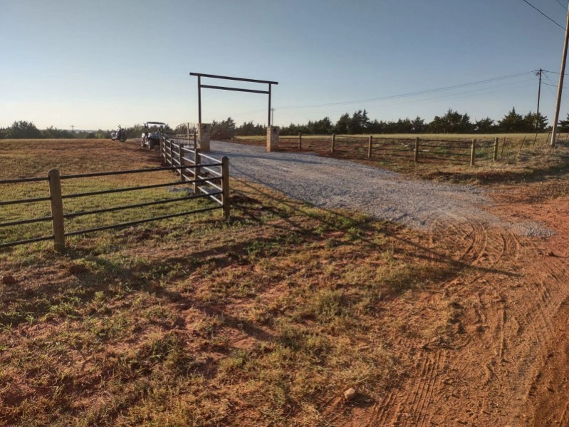 New metal fence entryway and gate installation for rural property near Ripley OK